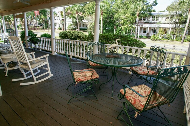 Coombs Inn & Suites, Ascend Hotel Collection