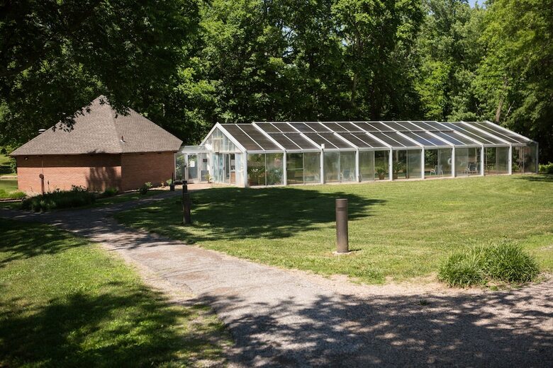 Hotel New Harmony Inn Resort And Conference Center