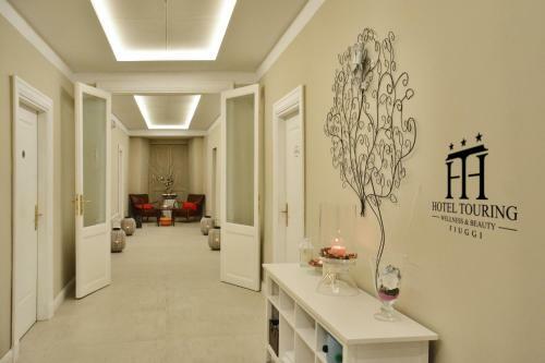 Hotel Touring Wellness & Beauty