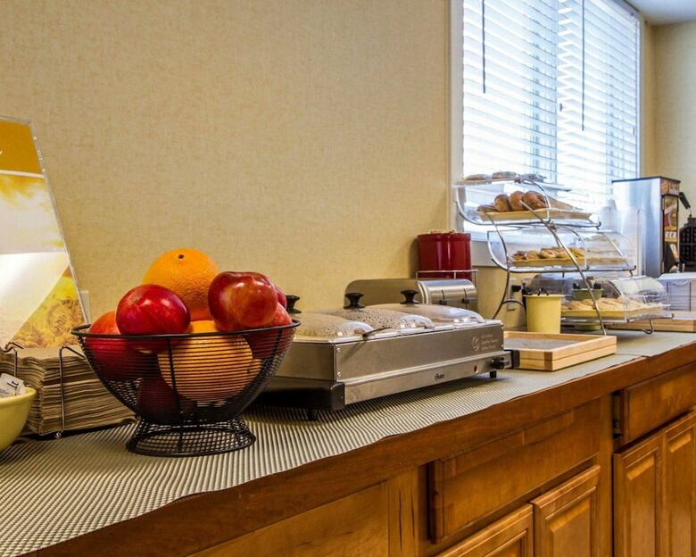 Motel Quality Inn & Suites