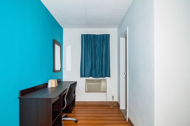 Motel 6 Elmsford, Ny - White Plains