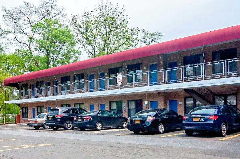 Motel 6 Elmsford, Ny - White Plains
