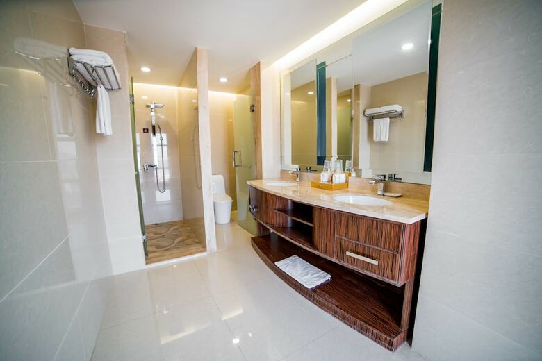 Nanyang King's Gate Hotel