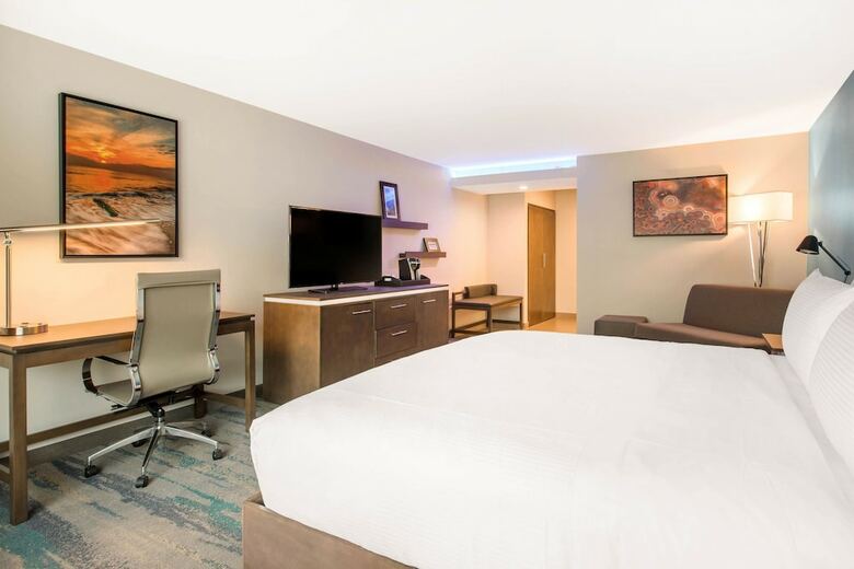 The Cove Hotel, Ascend Hotel Collection