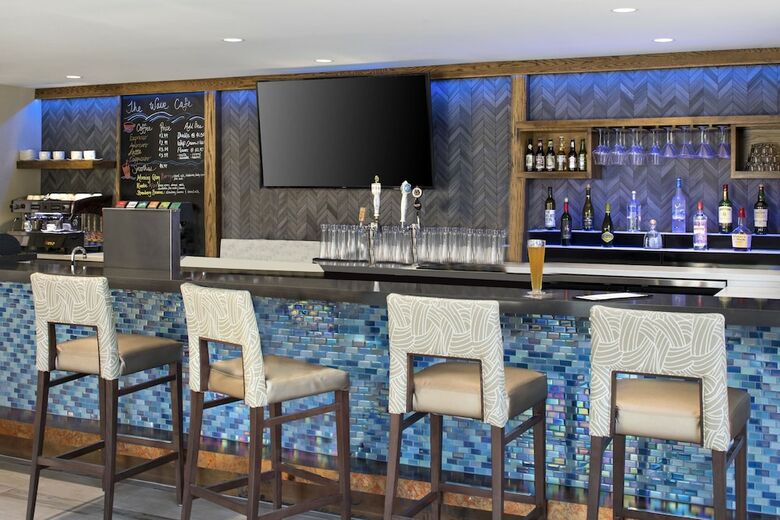 The Cove Hotel, Ascend Hotel Collection
