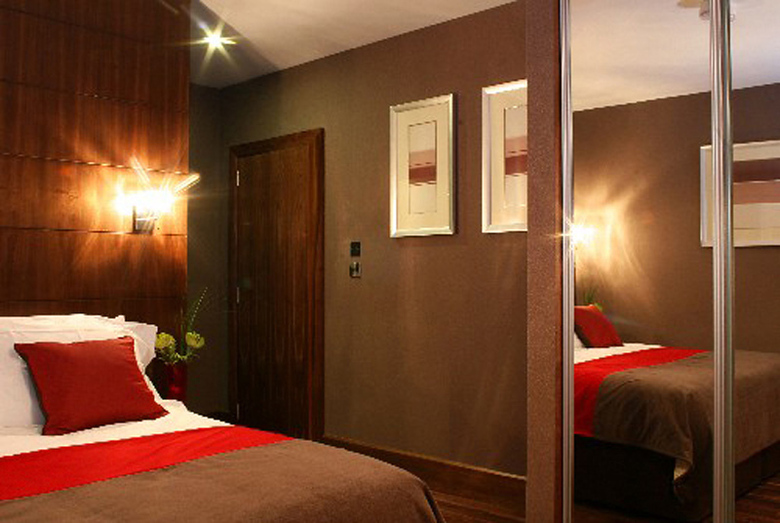 Angel's Share Hotel