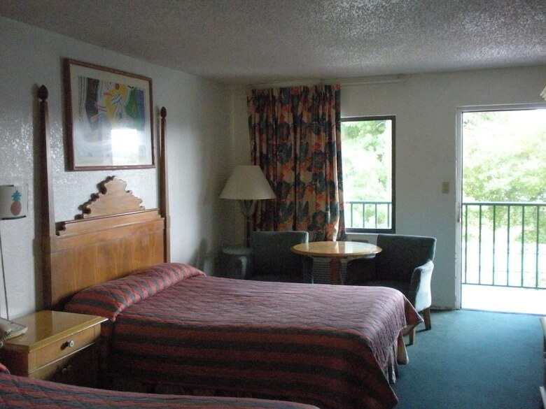 Motel Ambassador Inn