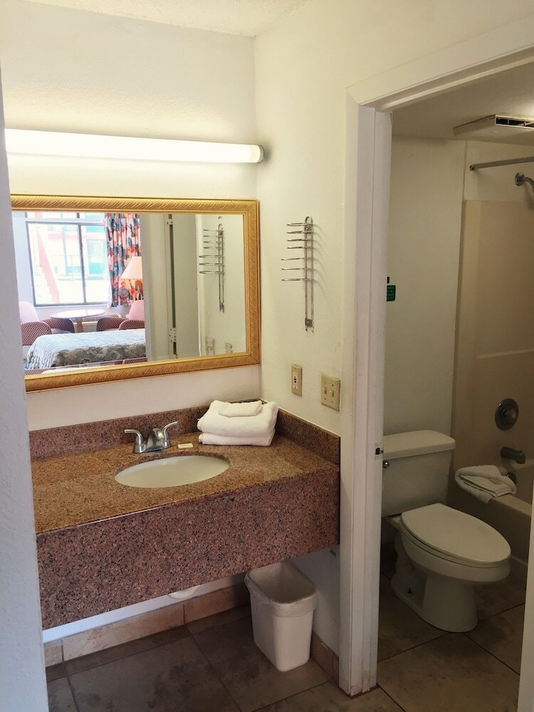 Motel Ambassador Inn