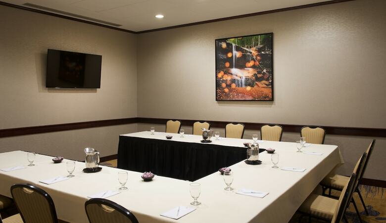 Hotel Embassy Suites By Hilton Seattle Bellevue