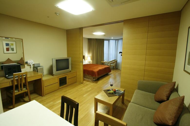 Aparthotel Vabien Suites II Serviced Residence