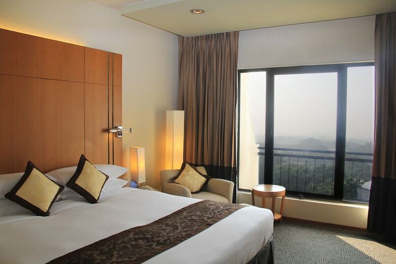 Hotel Radisson Blu Dhaka Water Garden