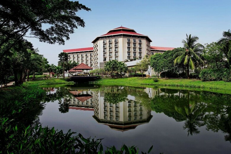 Hotel Radisson Blu Dhaka Water Garden