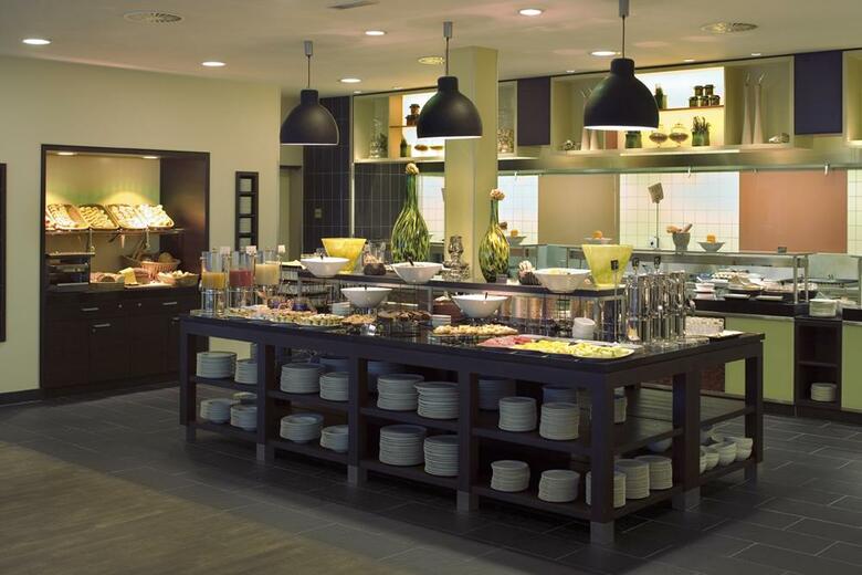 Movenpick Hotel Amsterdam City Centre