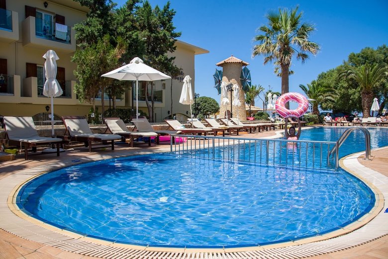 Hotel Kalyves Beach