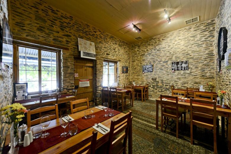 Reillys Wines Heritage Cottages