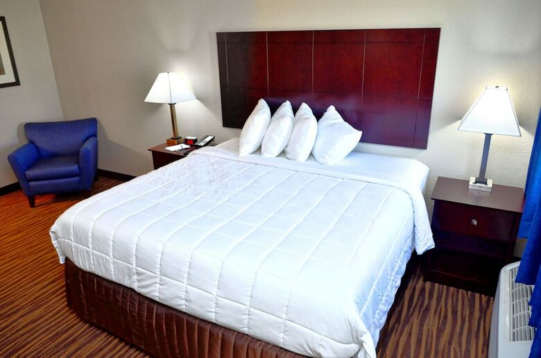 Hotel Cobblestone Inn & Suites - Monticello