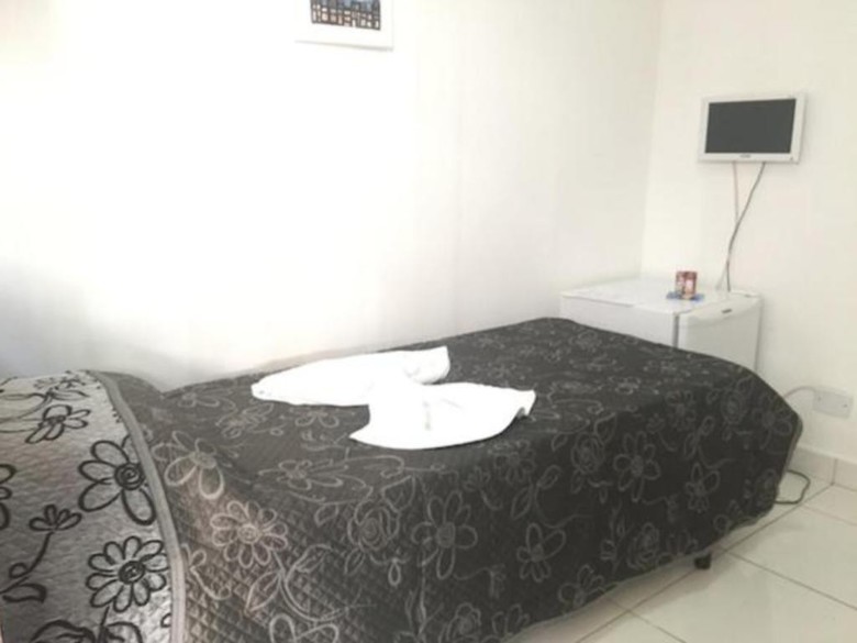 Hostal Viva Club Suites