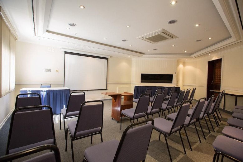 Apartamento Flat Itaim Suites S�o Paulo