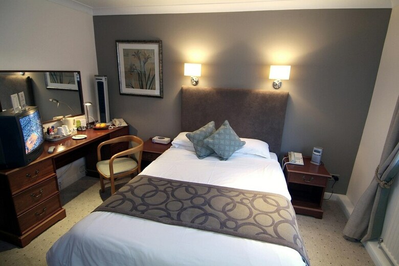 Wainstones Hotel