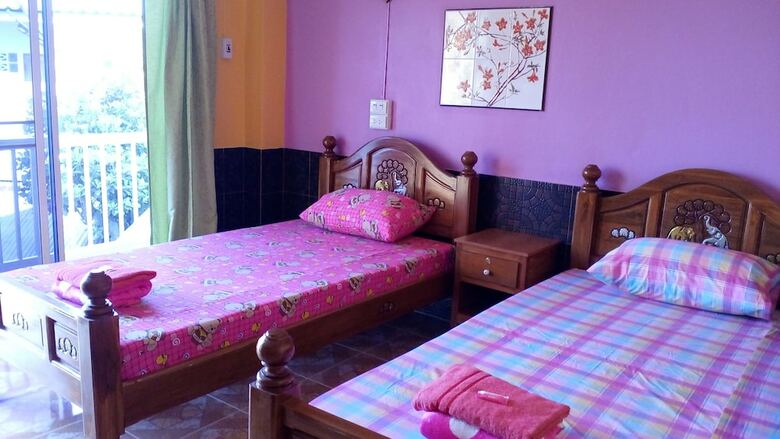Hotel Rueang Sri Si Ri