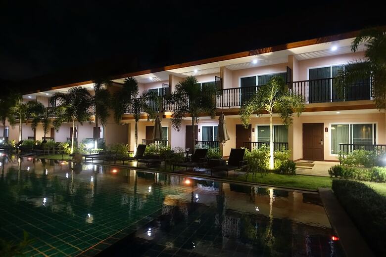 Hotel Chivatara Resort & Spa Bang Tao Beach