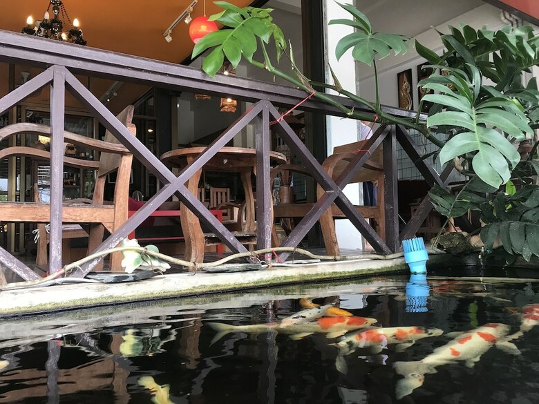 Hotel Ez House & Cafe