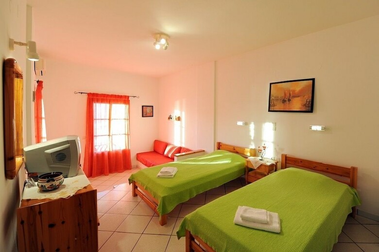 Hotel Froudi