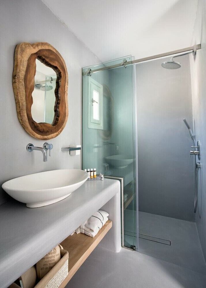 Blue Sand Boutique Hotel & Suites
