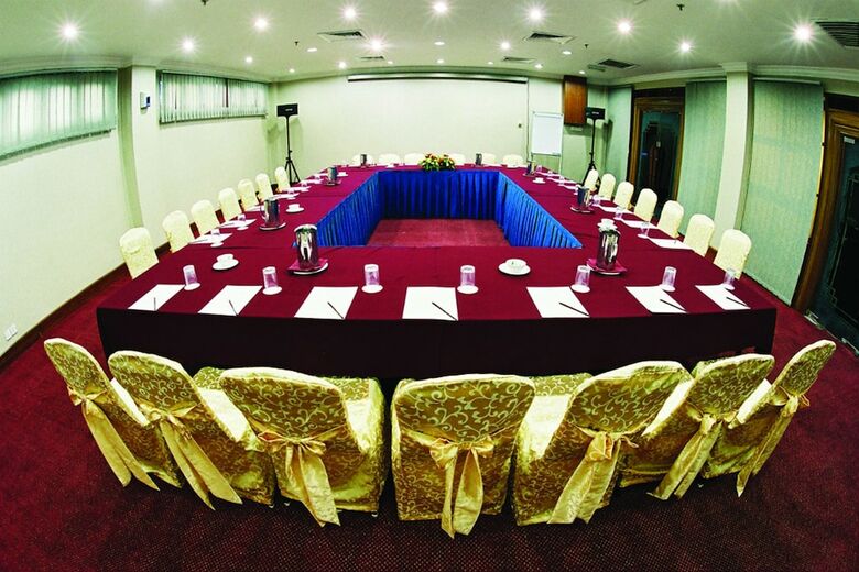 Aparthotel M Suites Hotel