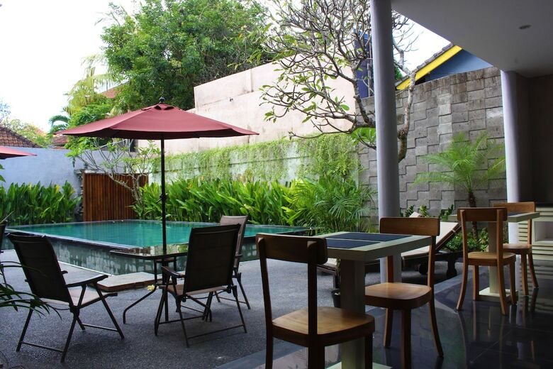Hotel The Rinaya Canggu