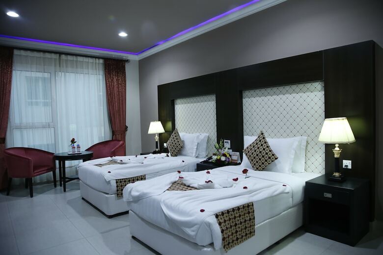 Crystal Palace Hotel