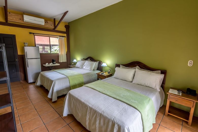 Posada Kayak Lodge