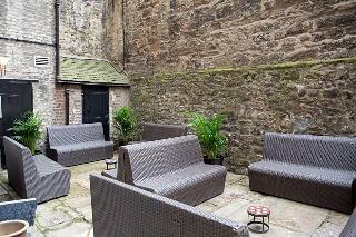 Aparthotel Edinburgh Castle Apartments And Suites