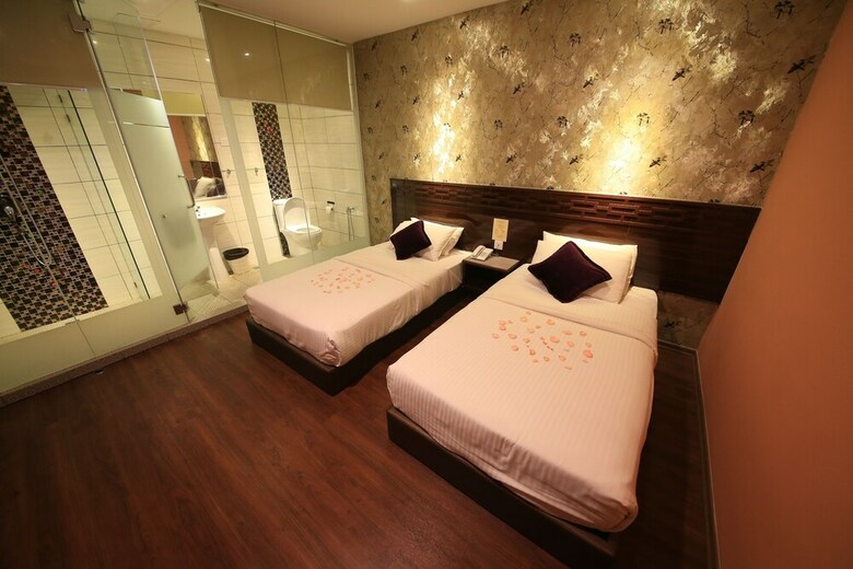 Eton Hotel