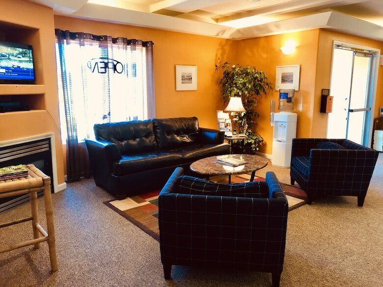 Hotel Orca Inn Suites