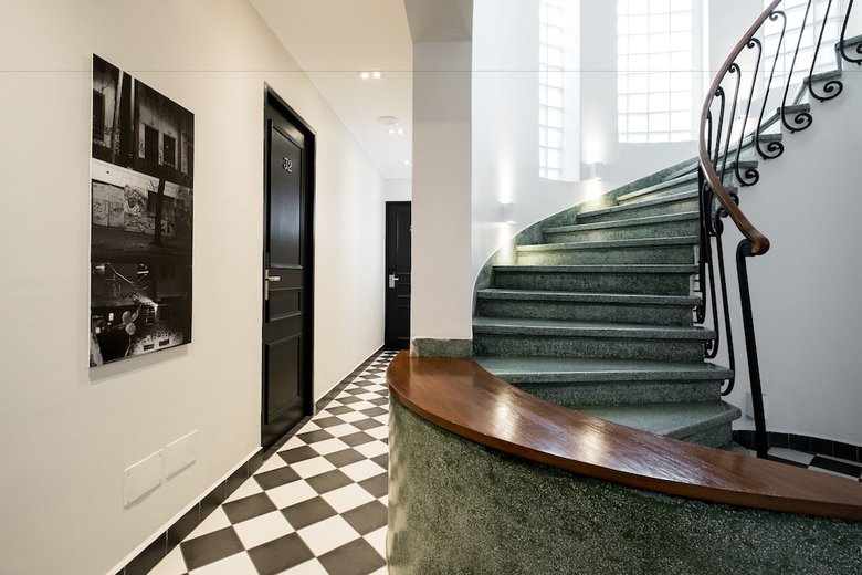 Apart Hotel B