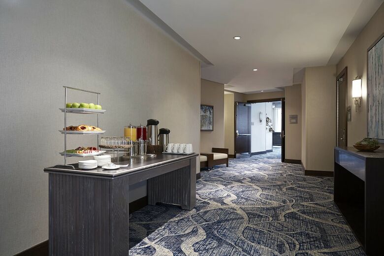 Hotel Ithaca Marriott Downtown On The Commons