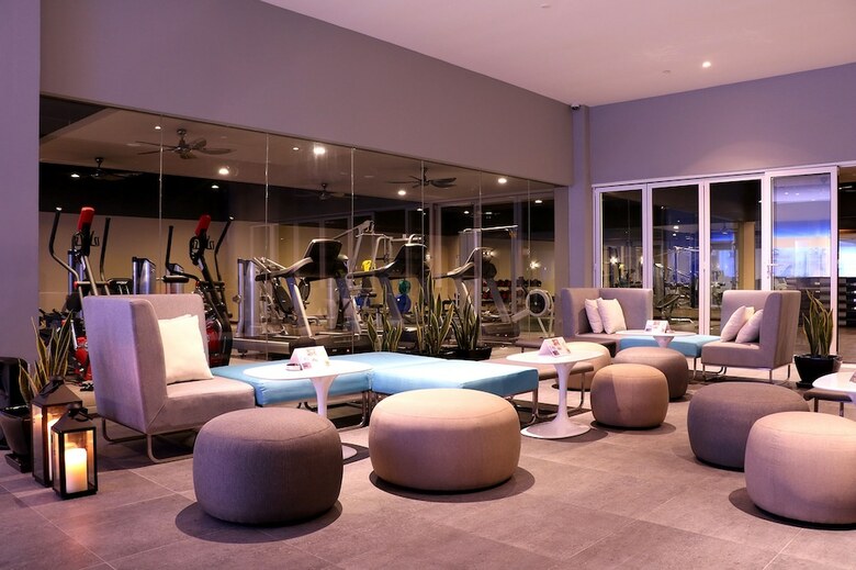 Hotel Pullman Miri Waterfront