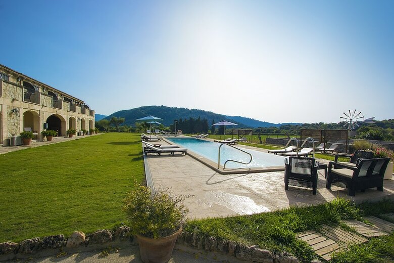 Hotel Rural Monnaber Nou & Spa