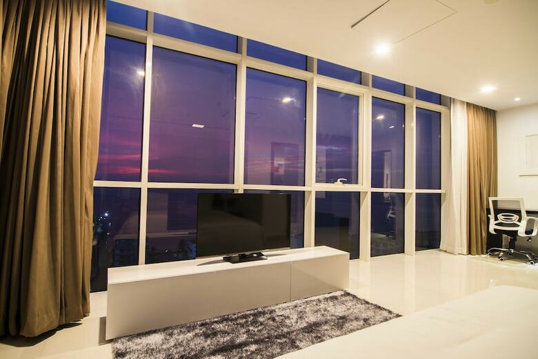 Aparthotel Platinum One Suites
