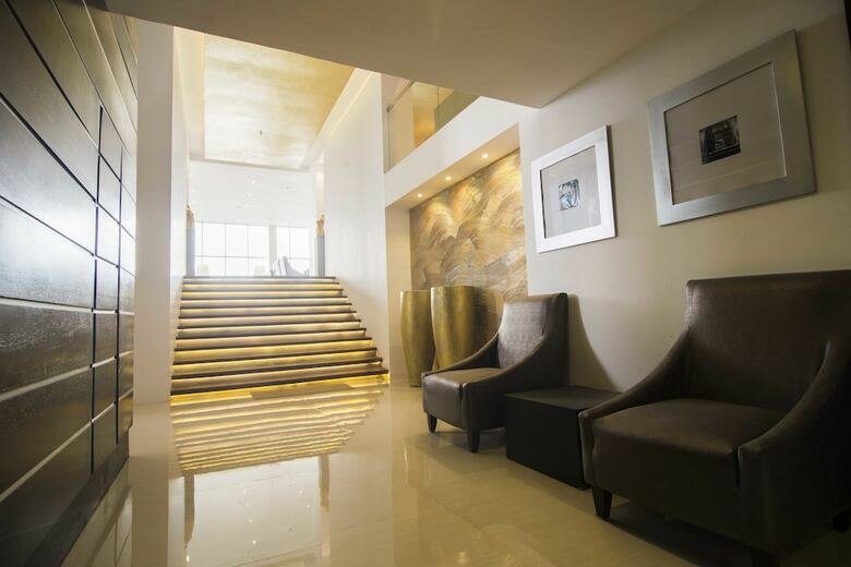 Aparthotel Platinum One Suites