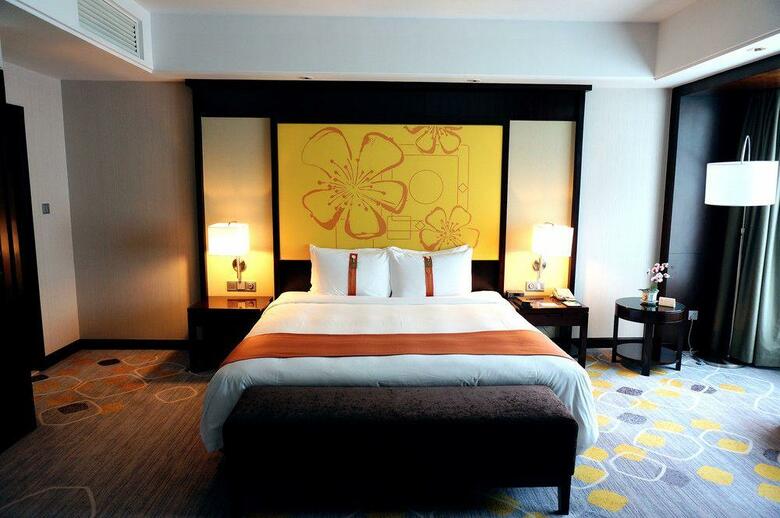 Hotel Holiday Inn Guangzhou Shifu