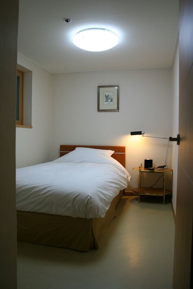 Aparthotel The Suite Place Serviced Residences