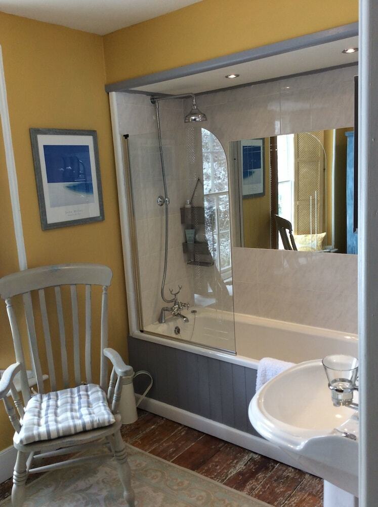 Tubbs Mill House B&B