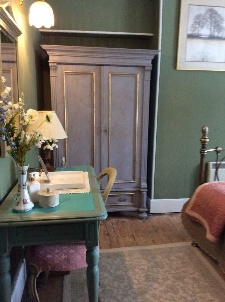 Tubbs Mill House B&B