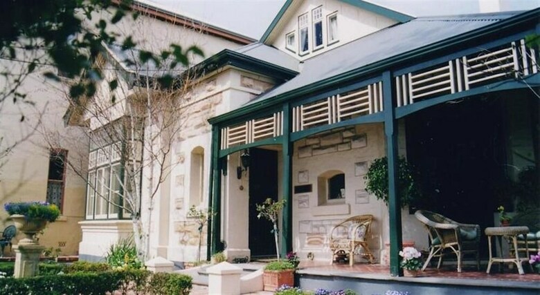Hotel Water Bay Villa Bed And Breakfast