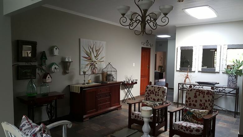 Hotel Sandpiper Guest House