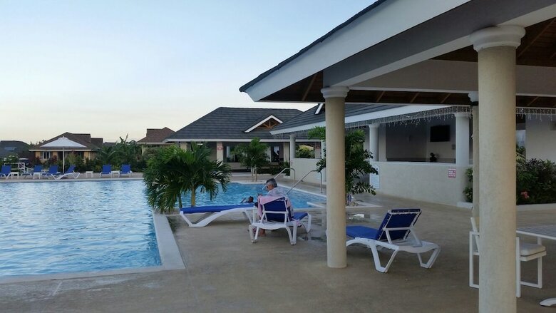 Ocho Rios Villa At Coolshade IV