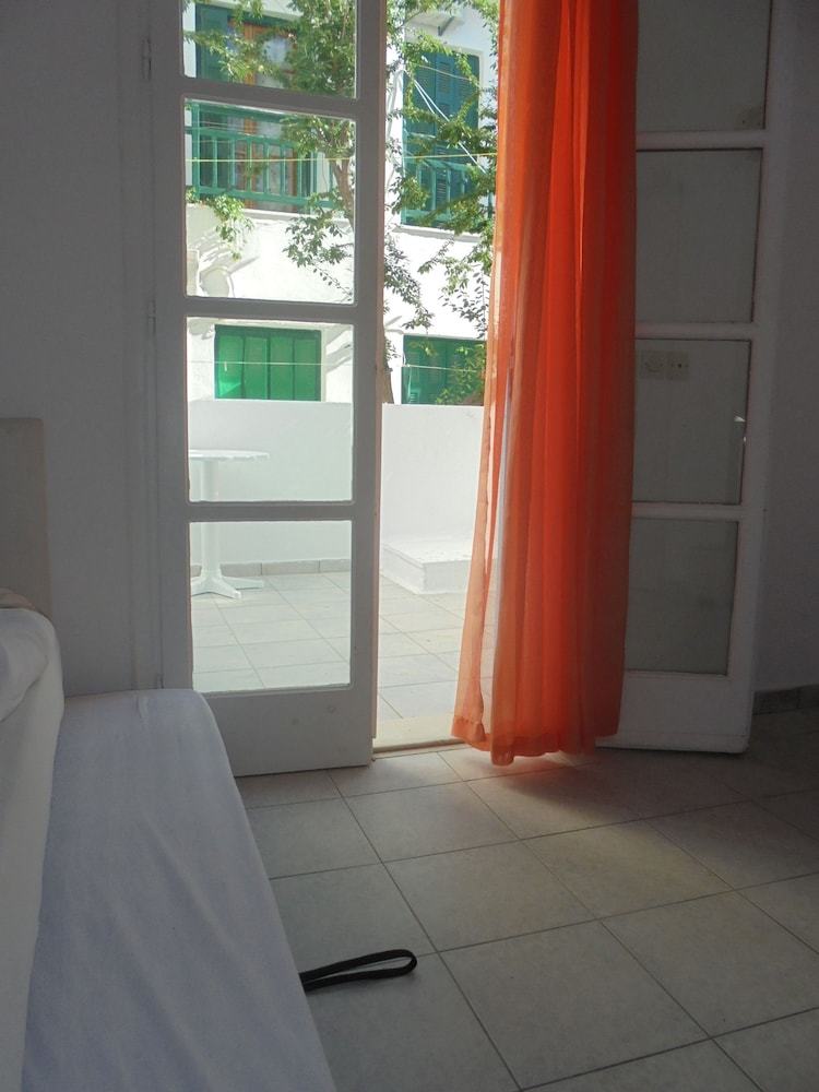 Hotel Sofos Studios