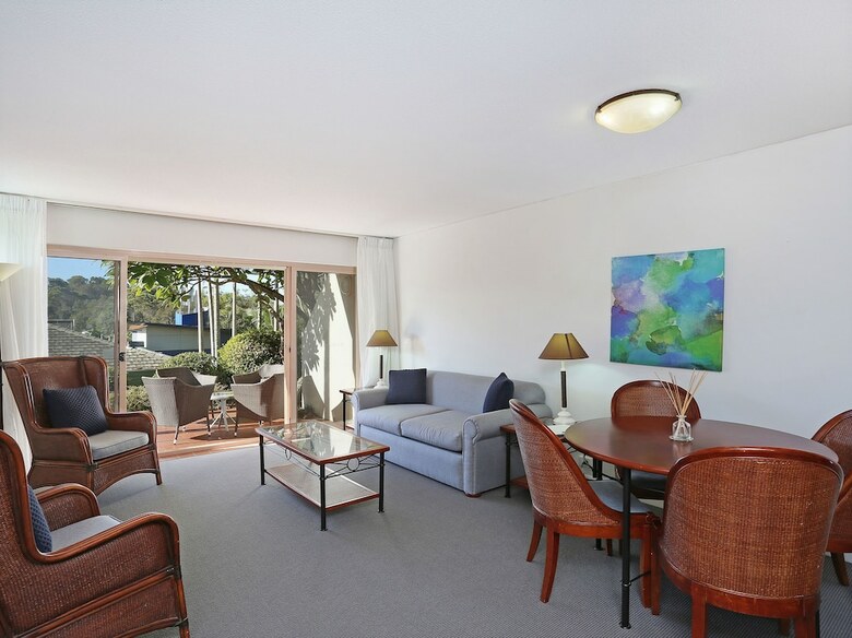 Hotel Charlesworth Bay Beach Resort
